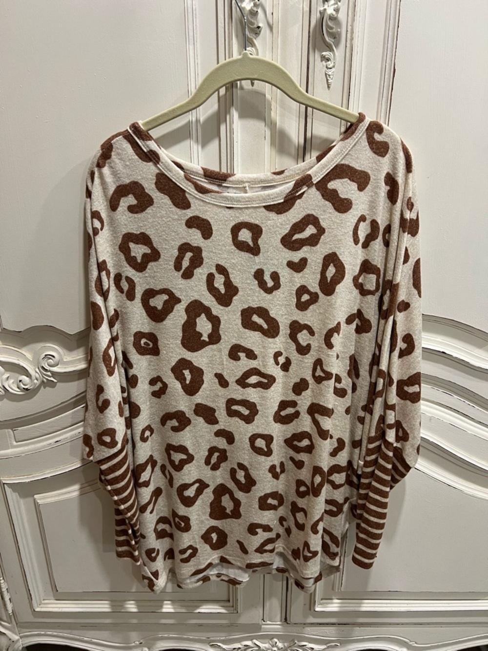 Maurices Cream and Brown Leopard Print Lightweight Top Size M
